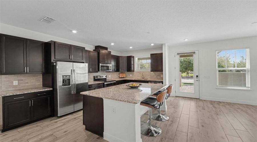 Orlando, Florida 32827, 3 Bedroom Bedrooms, ,2 Bathroombathrooms,Residential,For Sale,Salk,0,Mfro6436420
