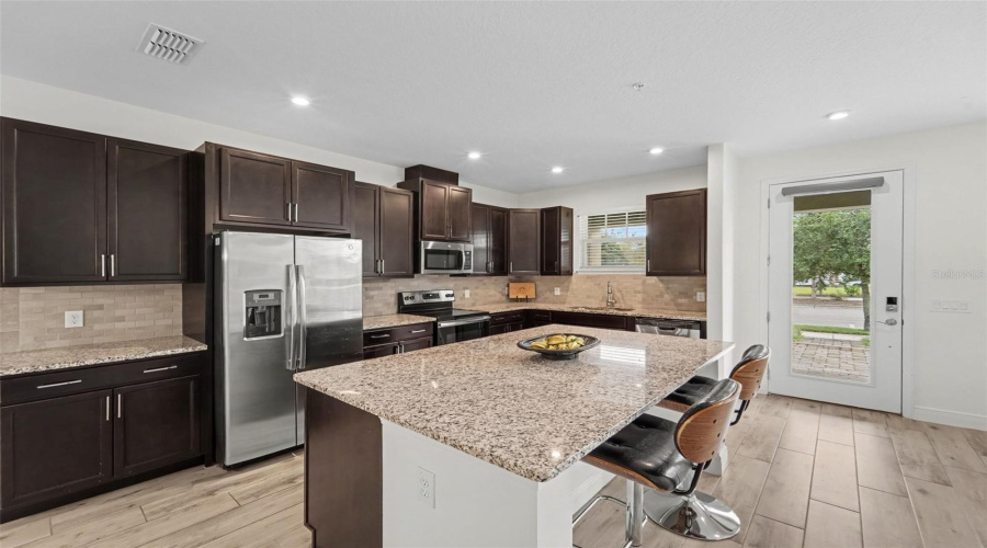Orlando, Florida 32827, 3 Bedroom Bedrooms, ,2 Bathroombathrooms,Residential,For Sale,Salk,0,Mfro6436420