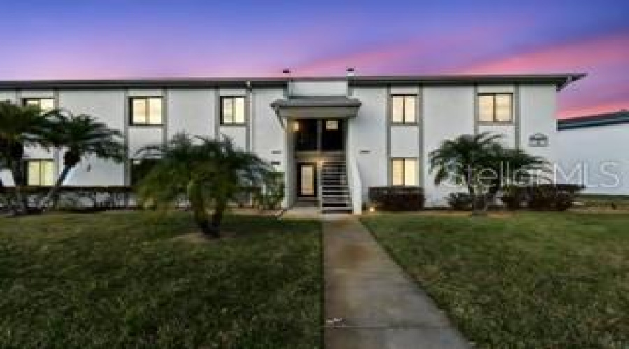 Oldsmar, Florida 34677, 2 Bedroom Bedrooms, ,2 Bathroombathrooms,Residential,For Sale,Cypress,0,Mfrtb8480878