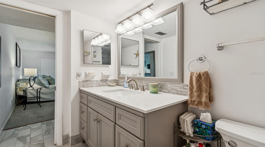 Oldsmar, Florida 34677, 2 Bedroom Bedrooms, ,2 Bathroombathrooms,Residential,For Sale,Cypress,0,Mfrtb8480878