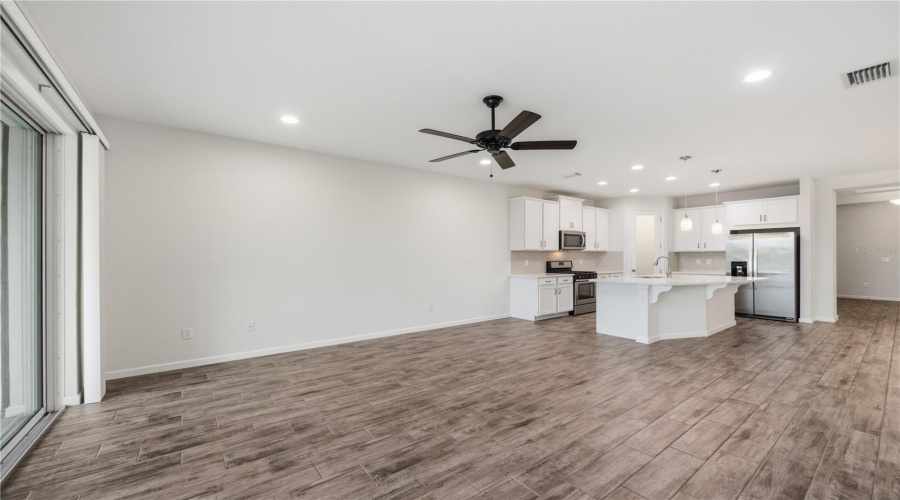 Sarasota, Florida 34238, 2 Bedroom Bedrooms, ,2 Bathroombathrooms,Residential,For Sale,Rain Song,0,Mfra4701048