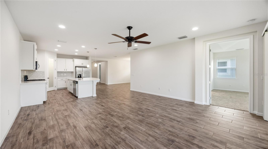 Sarasota, Florida 34238, 2 Bedroom Bedrooms, ,2 Bathroombathrooms,Residential,For Sale,Rain Song,0,Mfra4701048