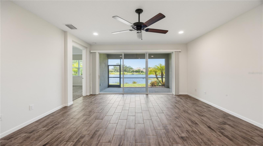 Sarasota, Florida 34238, 2 Bedroom Bedrooms, ,2 Bathroombathrooms,Residential,For Sale,Rain Song,0,Mfra4701048