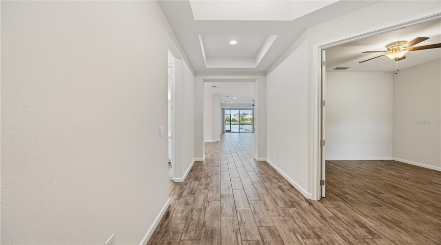 Sarasota, Florida 34238, 2 Bedroom Bedrooms, ,2 Bathroombathrooms,Residential,For Sale,Rain Song,0,Mfra4701048