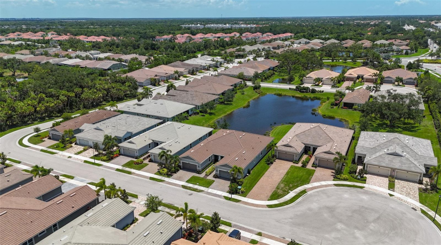 Sarasota, Florida 34238, 2 Bedroom Bedrooms, ,2 Bathroombathrooms,Residential,For Sale,Rain Song,0,Mfra4701048