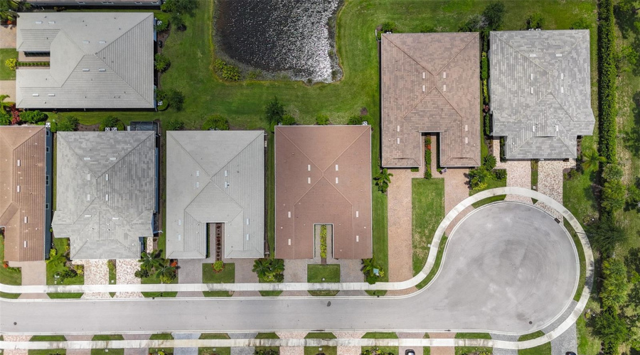 Sarasota, Florida 34238, 2 Bedroom Bedrooms, ,2 Bathroombathrooms,Residential,For Sale,Rain Song,0,Mfra4701048