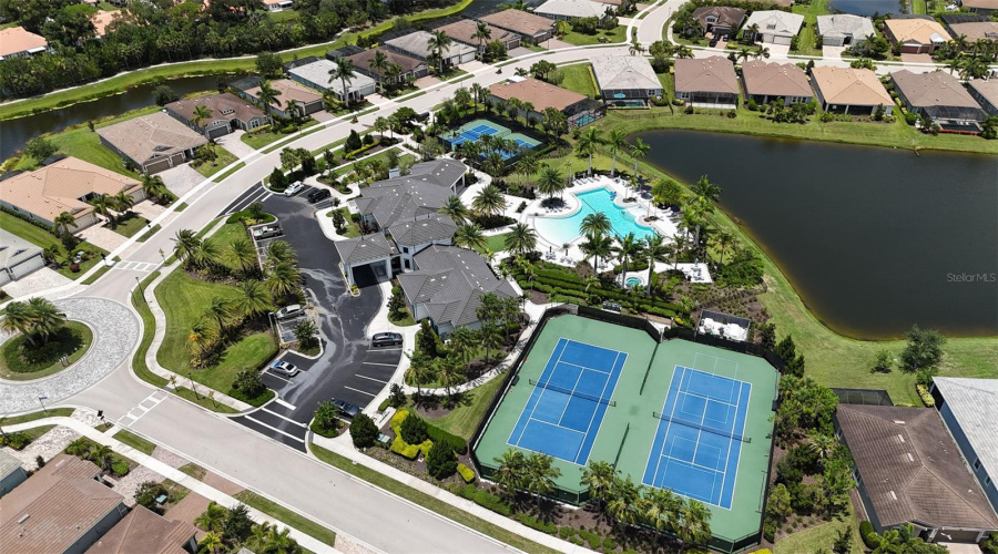 Sarasota, Florida 34238, 2 Bedroom Bedrooms, ,2 Bathroombathrooms,Residential,For Sale,Rain Song,0,Mfra4701048