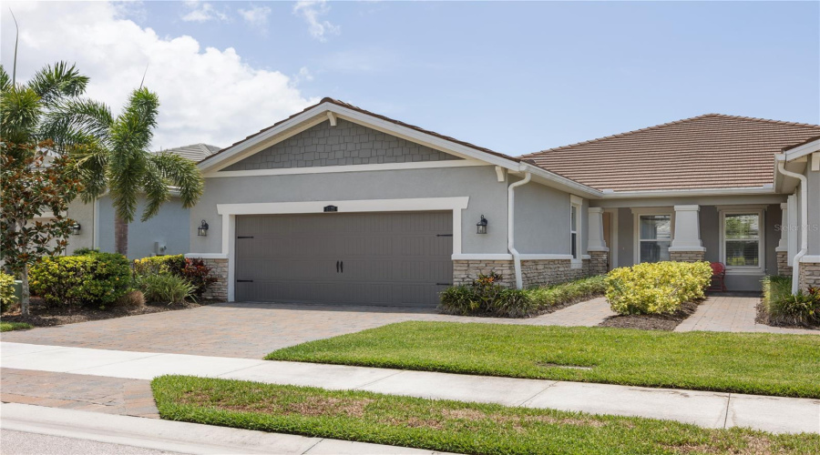 Sarasota, Florida 34238, 2 Bedroom Bedrooms, ,2 Bathroombathrooms,Residential,For Sale,Rain Song,0,Mfra4701048