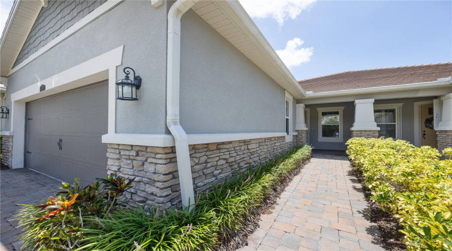 Sarasota, Florida 34238, 2 Bedroom Bedrooms, ,2 Bathroombathrooms,Residential,For Sale,Rain Song,0,Mfra4701048