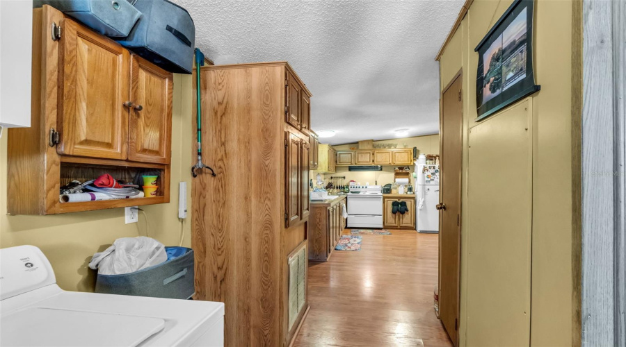 Okeechobee, Florida 34974, 3 Bedroom Bedrooms, ,2 Bathroombathrooms,Residential,For Sale,9Th,0,Mfro6434859