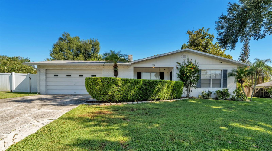 Lakeland, Florida 33813, 3 Bedroom Bedrooms, ,2 Bathroombathrooms,Residential,For Sale,Dooley,0,Mfrl4964518