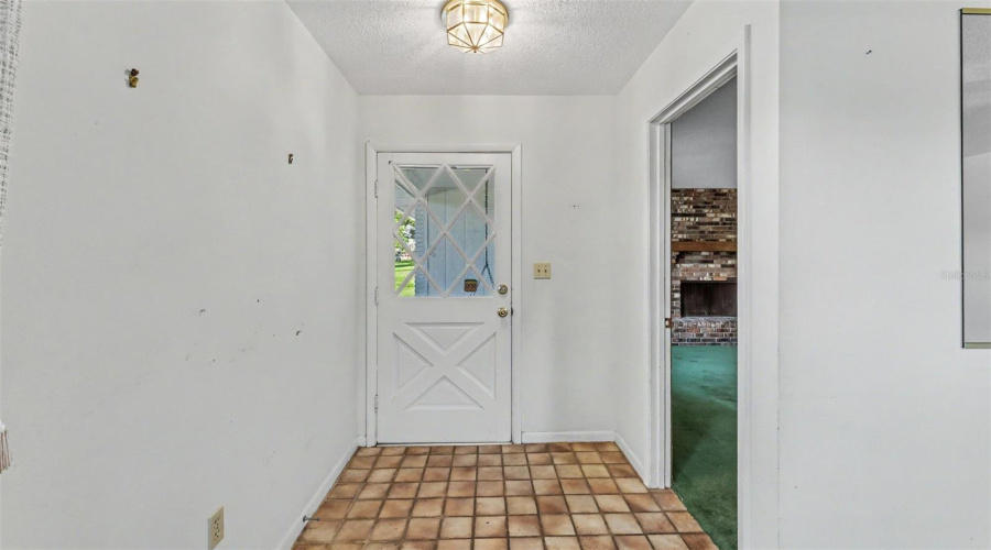 Lakeland, Florida 33813, 3 Bedroom Bedrooms, ,2 Bathroombathrooms,Residential,For Sale,Dooley,0,Mfrl4964518