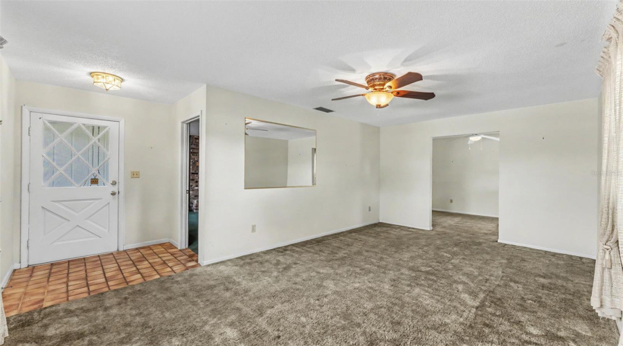 Lakeland, Florida 33813, 3 Bedroom Bedrooms, ,2 Bathroombathrooms,Residential,For Sale,Dooley,0,Mfrl4964518