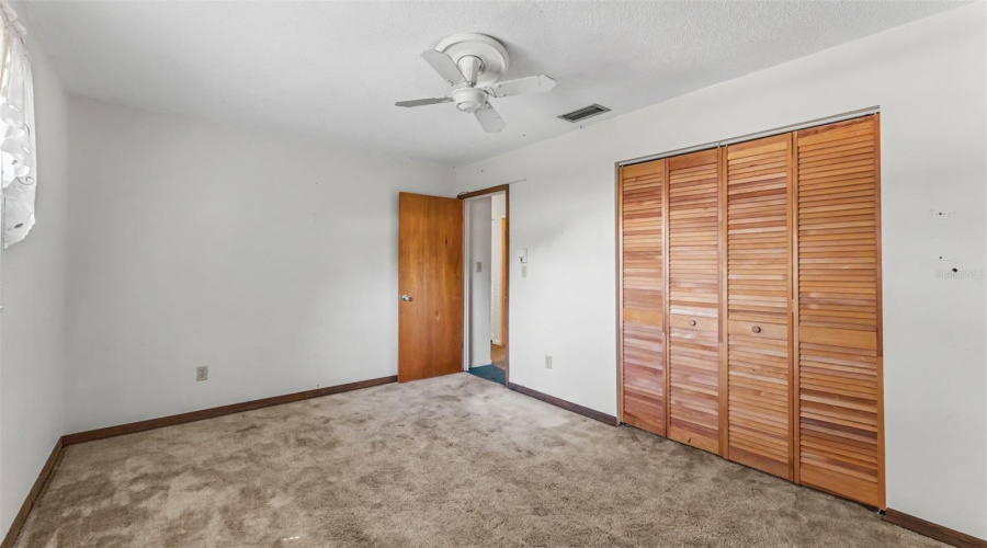 Lakeland, Florida 33813, 3 Bedroom Bedrooms, ,2 Bathroombathrooms,Residential,For Sale,Dooley,0,Mfrl4964518