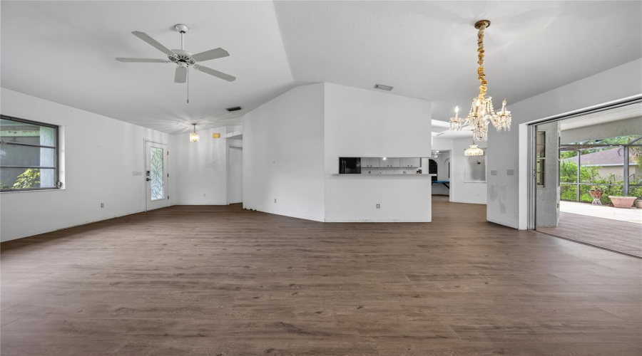 Port Charlotte, Florida 33948, 3 Bedroom Bedrooms, ,2 Bathroombathrooms,Residential,For Sale,Conmore,0,Mfrc7529901
