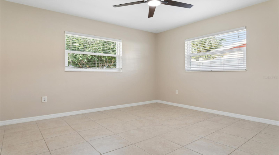 Seminole, Florida 33772, 3 Bedroom Bedrooms, ,2 Bathroombathrooms,Residential,For Sale,Temple,0,Mfrtb8542404