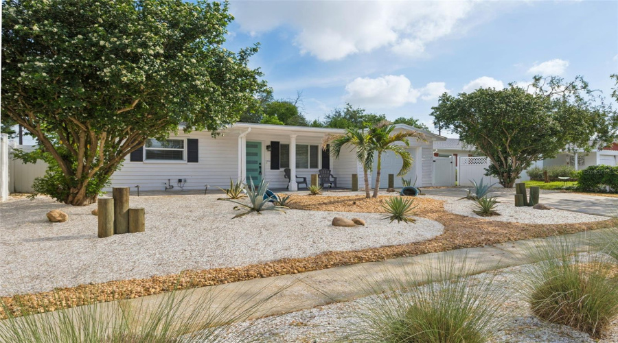 Seminole, Florida 33772, 3 Bedroom Bedrooms, ,2 Bathroombathrooms,Residential,For Sale,Temple,0,Mfrtb8542404