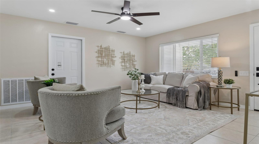 Seminole, Florida 33772, 3 Bedroom Bedrooms, ,2 Bathroombathrooms,Residential,For Sale,Temple,0,Mfrtb8542404