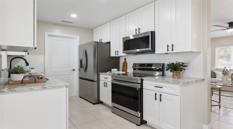 Seminole, Florida 33772, 3 Bedroom Bedrooms, ,2 Bathroombathrooms,Residential,For Sale,Temple,0,Mfrtb8542404