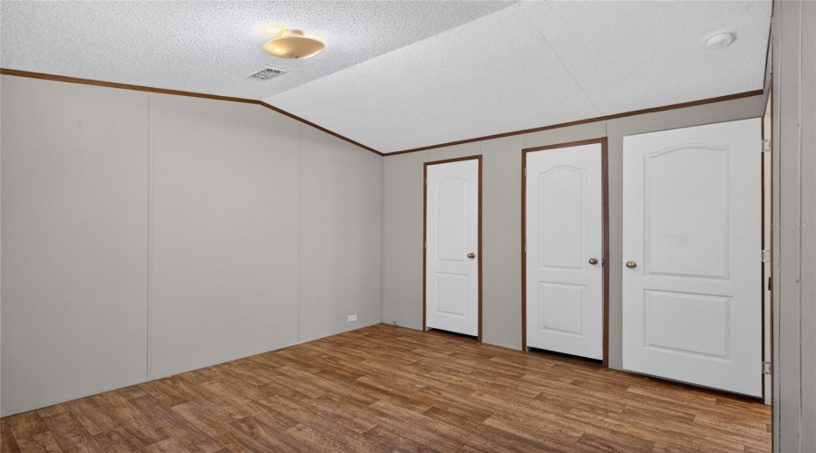 Lakeland, Florida 33803, 2 Bedroom Bedrooms, ,2 Bathroombathrooms,Residential,For Sale,Eva,0,Mfrtb8542219