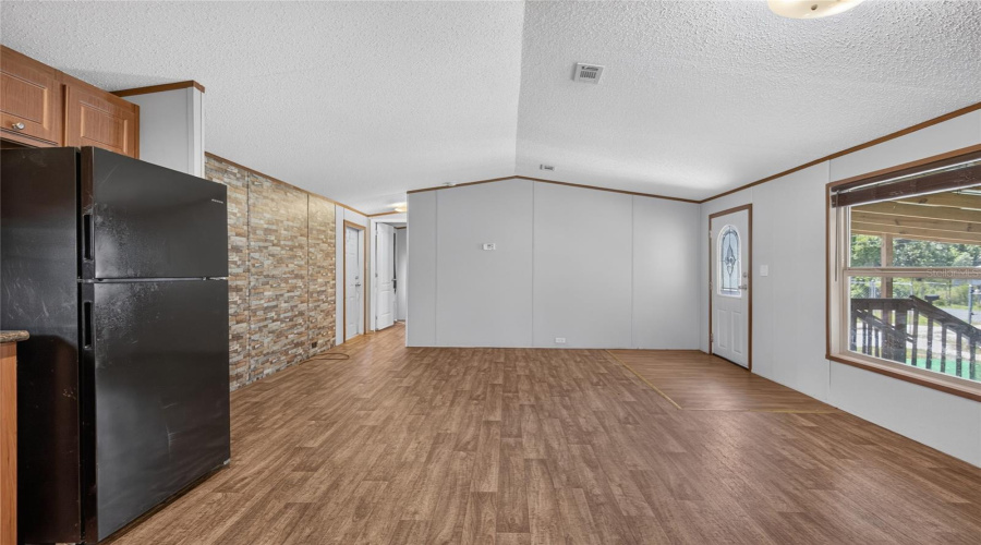 Lakeland, Florida 33803, 2 Bedroom Bedrooms, ,2 Bathroombathrooms,Residential,For Sale,Eva,0,Mfrtb8542219