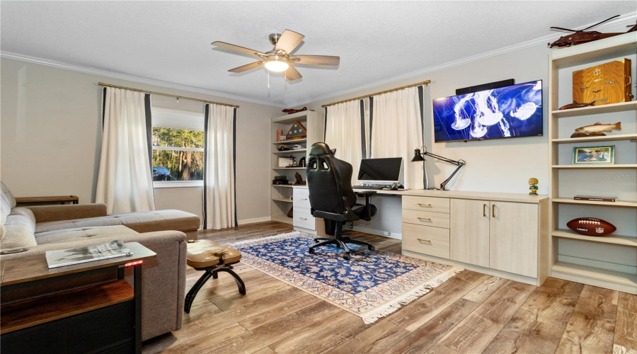 Office/Guest Bed