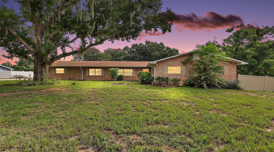 Eustis, Florida 32726, 4 Bedroom Bedrooms, ,2 Bathroombathrooms,Residential,For Sale,Hermosa,0,Mfrg5116979