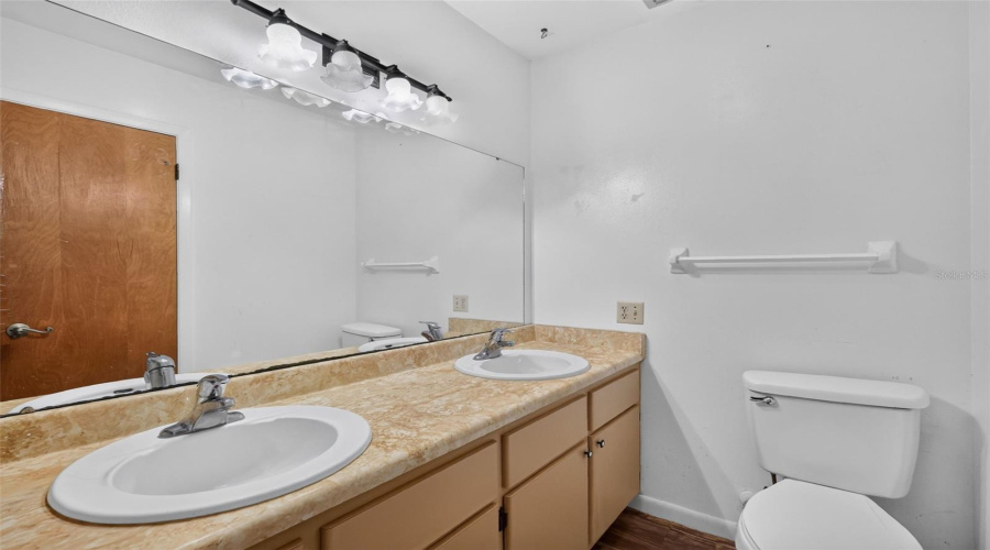 Eustis, Florida 32726, 4 Bedroom Bedrooms, ,2 Bathroombathrooms,Residential,For Sale,Hermosa,0,Mfrg5116979