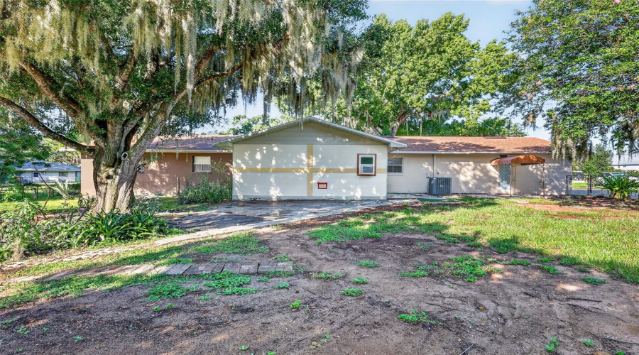 Eustis, Florida 32726, 4 Bedroom Bedrooms, ,2 Bathroombathrooms,Residential,For Sale,Hermosa,0,Mfrg5116979