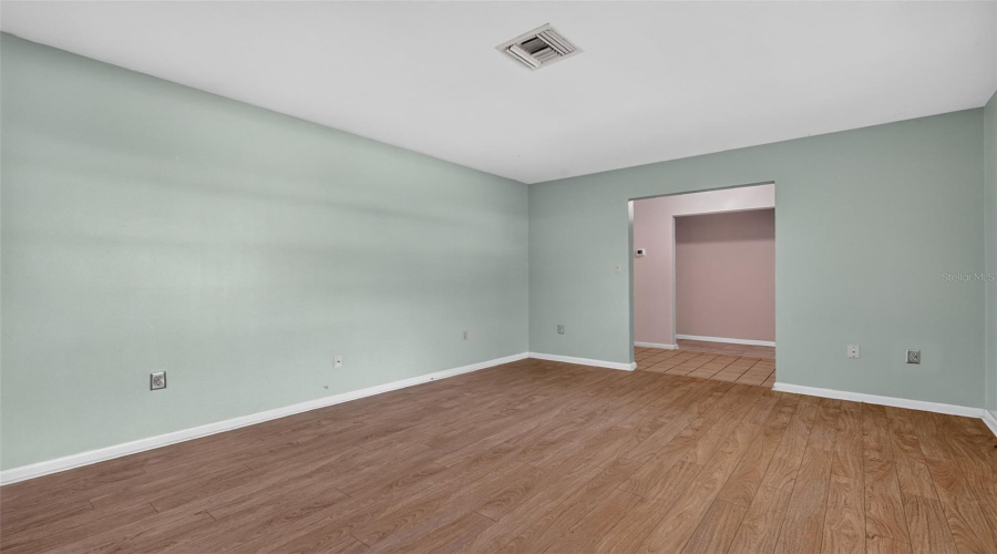 Eustis, Florida 32726, 4 Bedroom Bedrooms, ,2 Bathroombathrooms,Residential,For Sale,Hermosa,0,Mfrg5116979