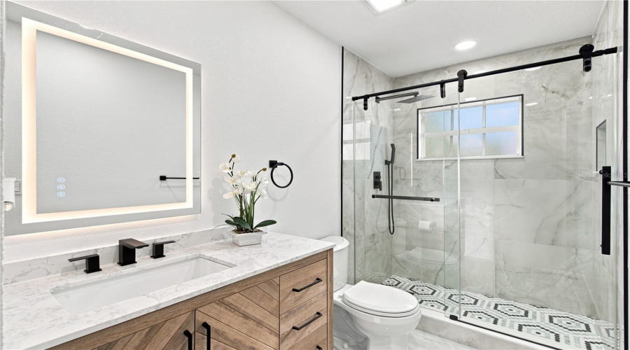 Tampa, Florida 33619, 3 Bedroom Bedrooms, ,1 Bathroombathrooms,Residential,For Sale,72Nd,0,Mfrtb8542496