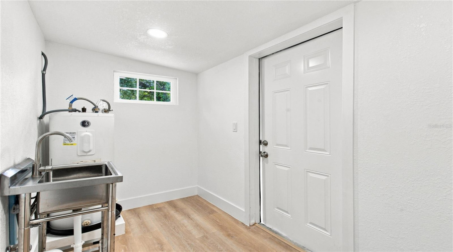 Tampa, Florida 33619, 3 Bedroom Bedrooms, ,1 Bathroombathrooms,Residential,For Sale,72Nd,0,Mfrtb8542496