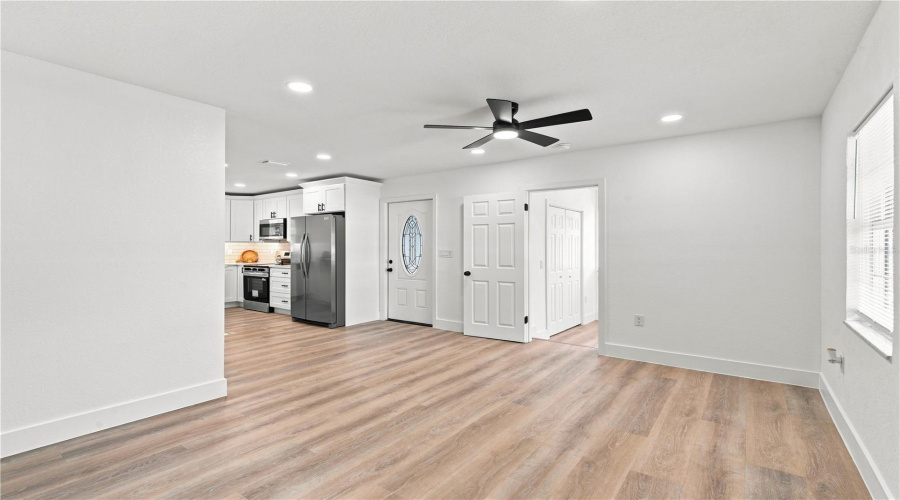 Tampa, Florida 33619, 3 Bedroom Bedrooms, ,1 Bathroombathrooms,Residential,For Sale,72Nd,0,Mfrtb8542496
