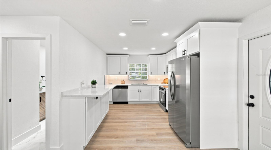Tampa, Florida 33619, 3 Bedroom Bedrooms, ,1 Bathroombathrooms,Residential,For Sale,72Nd,0,Mfrtb8542496