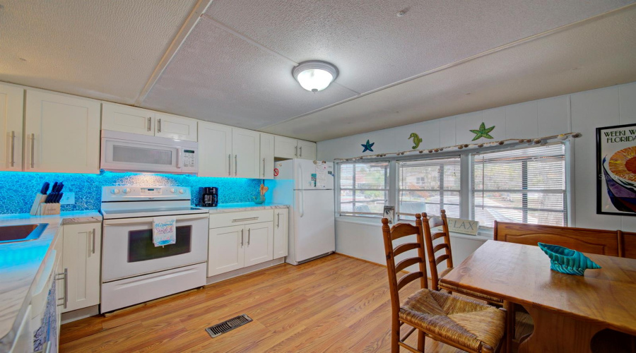 Weeki Wachee, Florida 34607, 2 Bedroom Bedrooms, ,1 Bathroombathrooms,Residential,For Sale,Richard,0,Mfrtb8456708