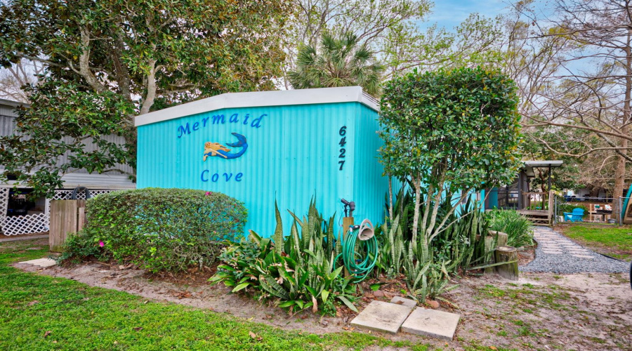Weeki Wachee, Florida 34607, 2 Bedroom Bedrooms, ,1 Bathroombathrooms,Residential,For Sale,Richard,0,Mfrtb8456708