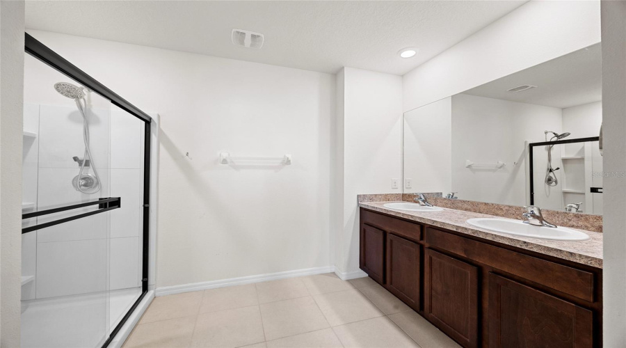 Wesley Chapel, Florida 33543, 5 Bedroom Bedrooms, ,3 Bathroombathrooms,Residential,For Sale,Ansley Bloom,0,Mfrtb8469113