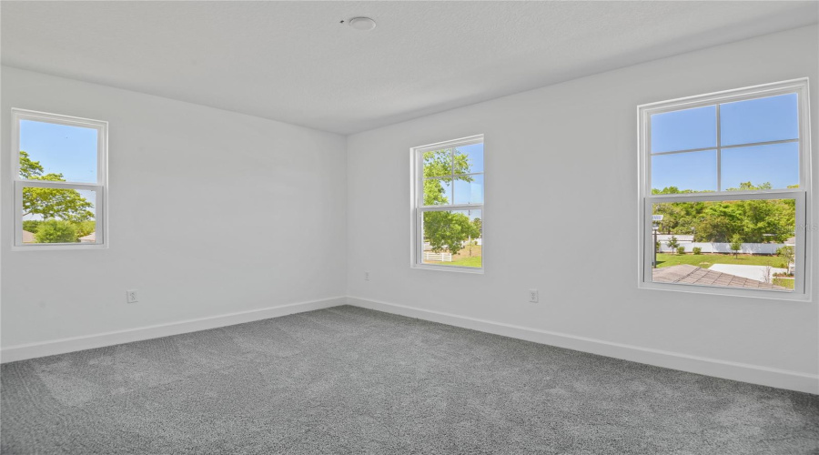 Mount Dora, Florida 32757, 5 Bedroom Bedrooms, ,3 Bathroombathrooms,Residential,For Sale,Deer Ridge,0,Mfrs5115712