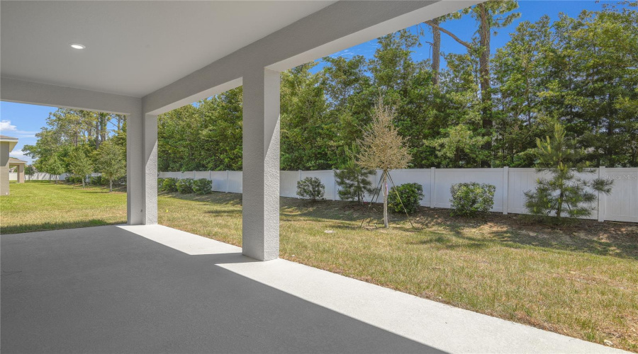 Mount Dora, Florida 32757, 5 Bedroom Bedrooms, ,3 Bathroombathrooms,Residential,For Sale,Deer Ridge,0,Mfrs5115712