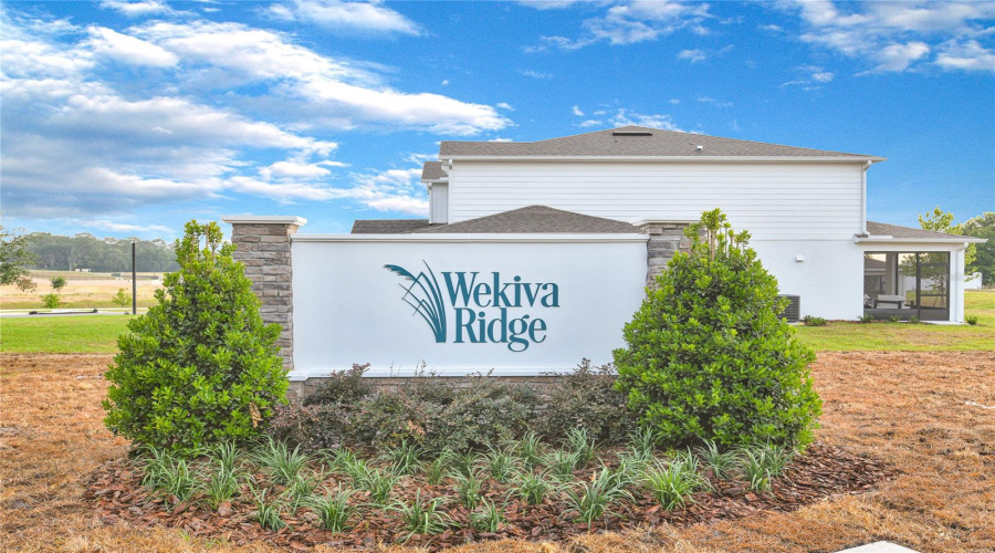 Mount Dora, Florida 32757, 5 Bedroom Bedrooms, ,3 Bathroombathrooms,Residential,For Sale,Deer Ridge,0,Mfrs5115712