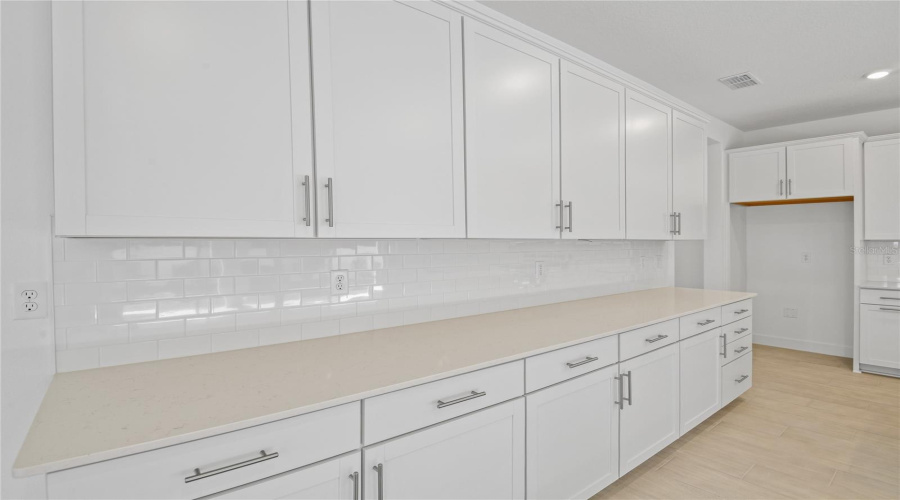 Mount Dora, Florida 32757, 5 Bedroom Bedrooms, ,3 Bathroombathrooms,Residential,For Sale,Deer Ridge,0,Mfrs5115712