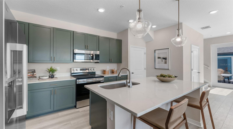Apopka, Florida 32703, 4 Bedroom Bedrooms, ,3 Bathroombathrooms,Residential,For Sale,Blissful Gardens,0,Mfrw7887011