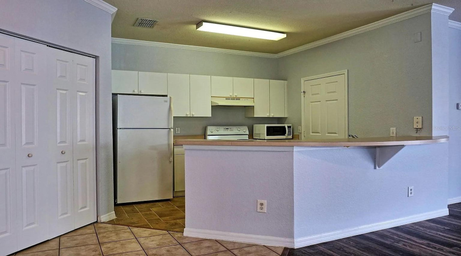 Orlando, Florida 32839, 2 Bedroom Bedrooms, ,2 Bathroombathrooms,Residential,For Sale,Conroy,0,Mfro6436545