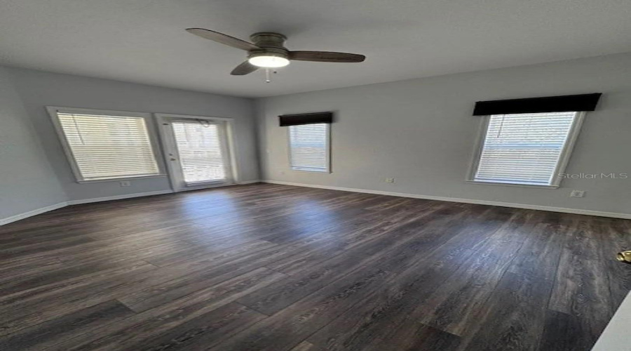 Orlando, Florida 32839, 2 Bedroom Bedrooms, ,2 Bathroombathrooms,Residential,For Sale,Conroy,0,Mfro6436545