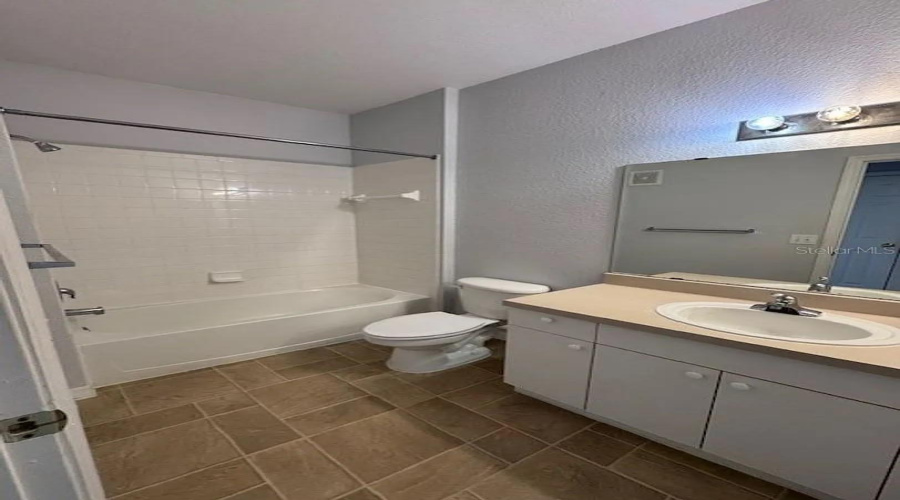 Orlando, Florida 32839, 2 Bedroom Bedrooms, ,2 Bathroombathrooms,Residential,For Sale,Conroy,0,Mfro6436545
