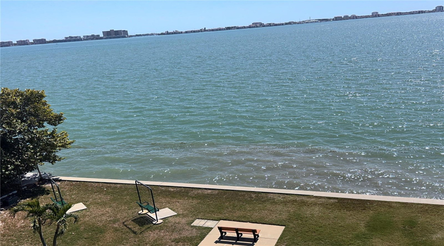Gulfport, Florida 33707, 2 Bedroom Bedrooms, ,2 Bathroombathrooms,Residential,For Sale,Shore,0,Mfrtb8479048