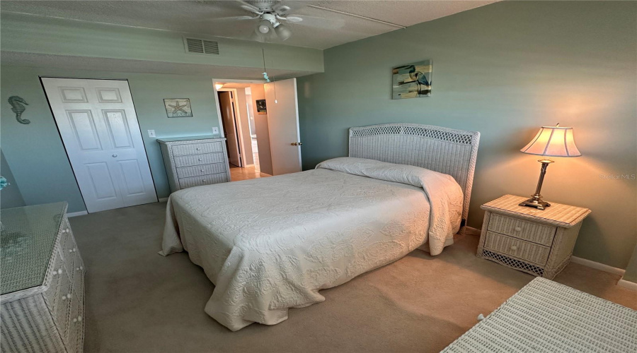 Gulfport, Florida 33707, 2 Bedroom Bedrooms, ,2 Bathroombathrooms,Residential,For Sale,Shore,0,Mfrtb8479048