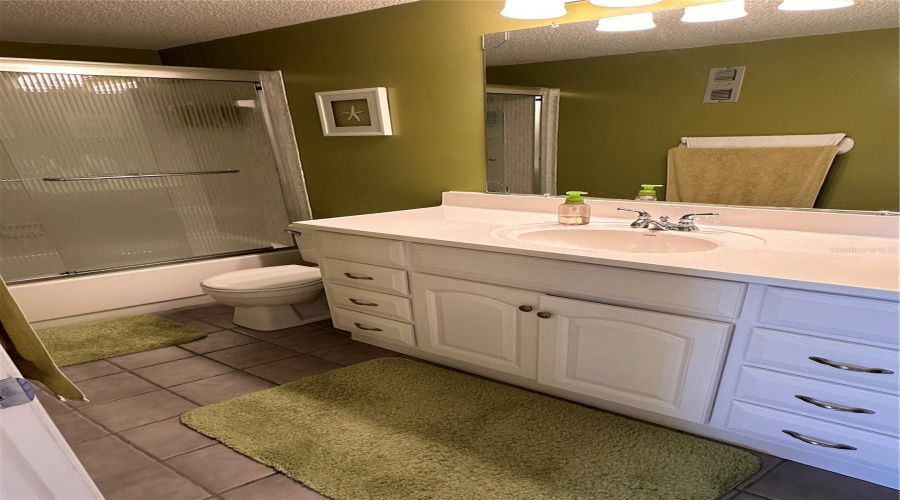 Gulfport, Florida 33707, 2 Bedroom Bedrooms, ,2 Bathroombathrooms,Residential,For Sale,Shore,0,Mfrtb8479048