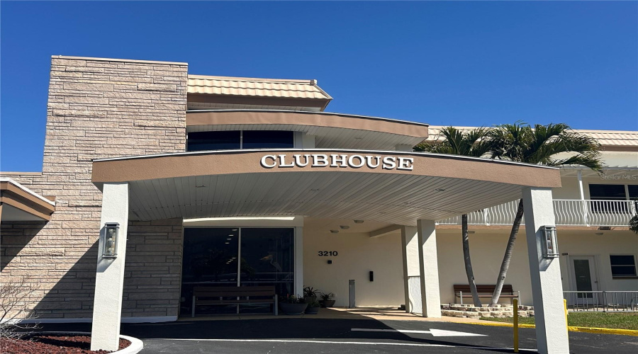 Gulfport, Florida 33707, 2 Bedroom Bedrooms, ,2 Bathroombathrooms,Residential,For Sale,Shore,0,Mfrtb8479048