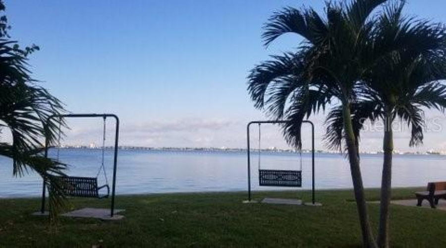 Gulfport, Florida 33707, 2 Bedroom Bedrooms, ,2 Bathroombathrooms,Residential,For Sale,Shore,0,Mfrtb8479048